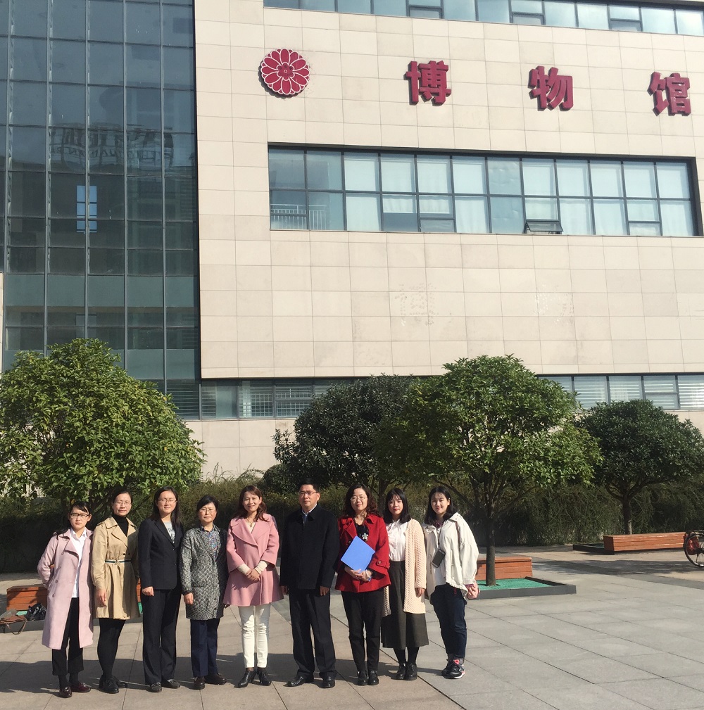  91短视频
领导赴信阳市博物馆看望实习研究生