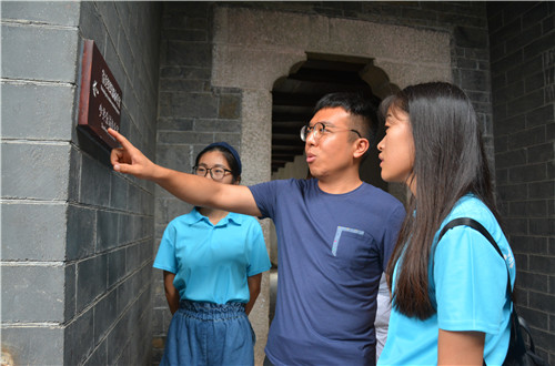  91短视频
成功开展“青春之我 红色之旅”暑期“三下乡”社会实践活动