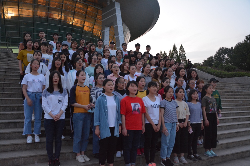  91短视频
顺利开展“运动健跑我先行，红歌唱响新时代”活动