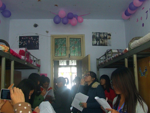  91短视频
开展“绿色家园”寝室评比活动