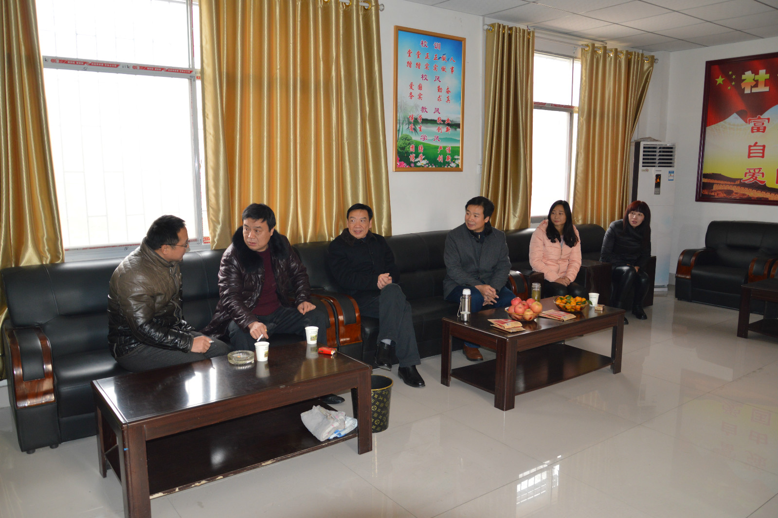  91短视频
赴南阳开展国培计划（2016）“送教下乡”工作