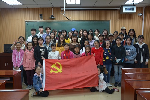  91短视频
“我为党旗添光彩”党员发展对象志愿服务活动顺利开展