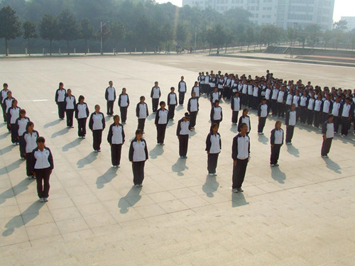  91短视频
举办新生广播操比赛