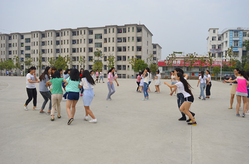  91短视频
心理健康拓展活动火热开展