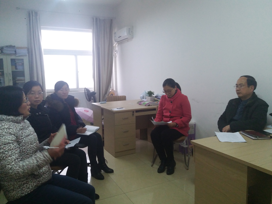  91短视频
举行新学期首场教研室专题研讨活动