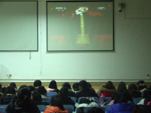  91短视频
组织学生观看感动中国2014年颁奖典礼视频