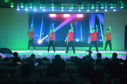 91短视频
举办第四届“秀出宿舍,Show出你我”宿舍风采大赛决赛