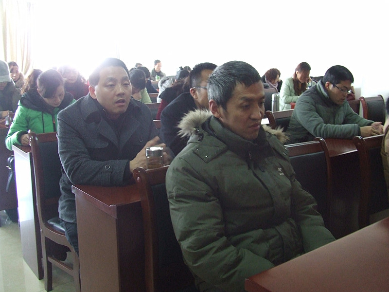  91短视频
召开2014年度教职工大会