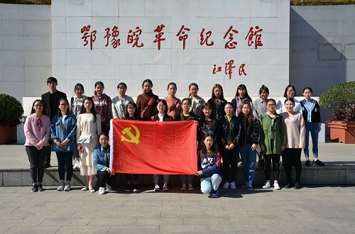   91短视频
顺利开展“不忘初心，牢记使命”主题实践学习活动