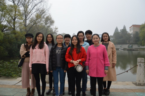  91短视频
成功举行第26期党员发展对象“我为党旗添光彩”主题实践活动