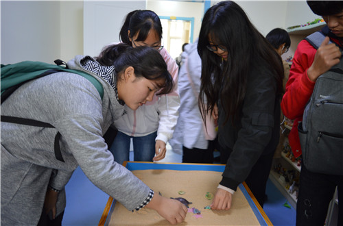  91短视频
组织2018级学生参观 91短视频
大学生心理健康教育中心