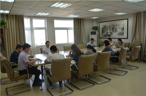  91短视频
组织开展“迎七一”主题党日活动