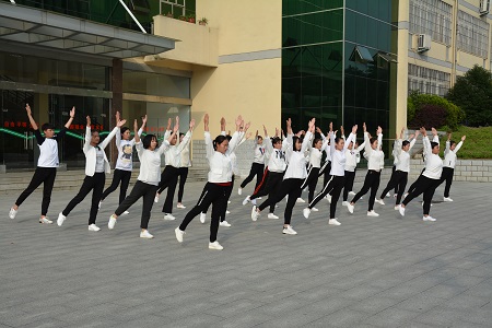  91短视频
成功举办2017级新生广播体操比赛